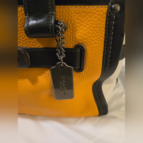 Coach Swagger Women's Yellow and Black Handbag EUC - Picture 10 of 13